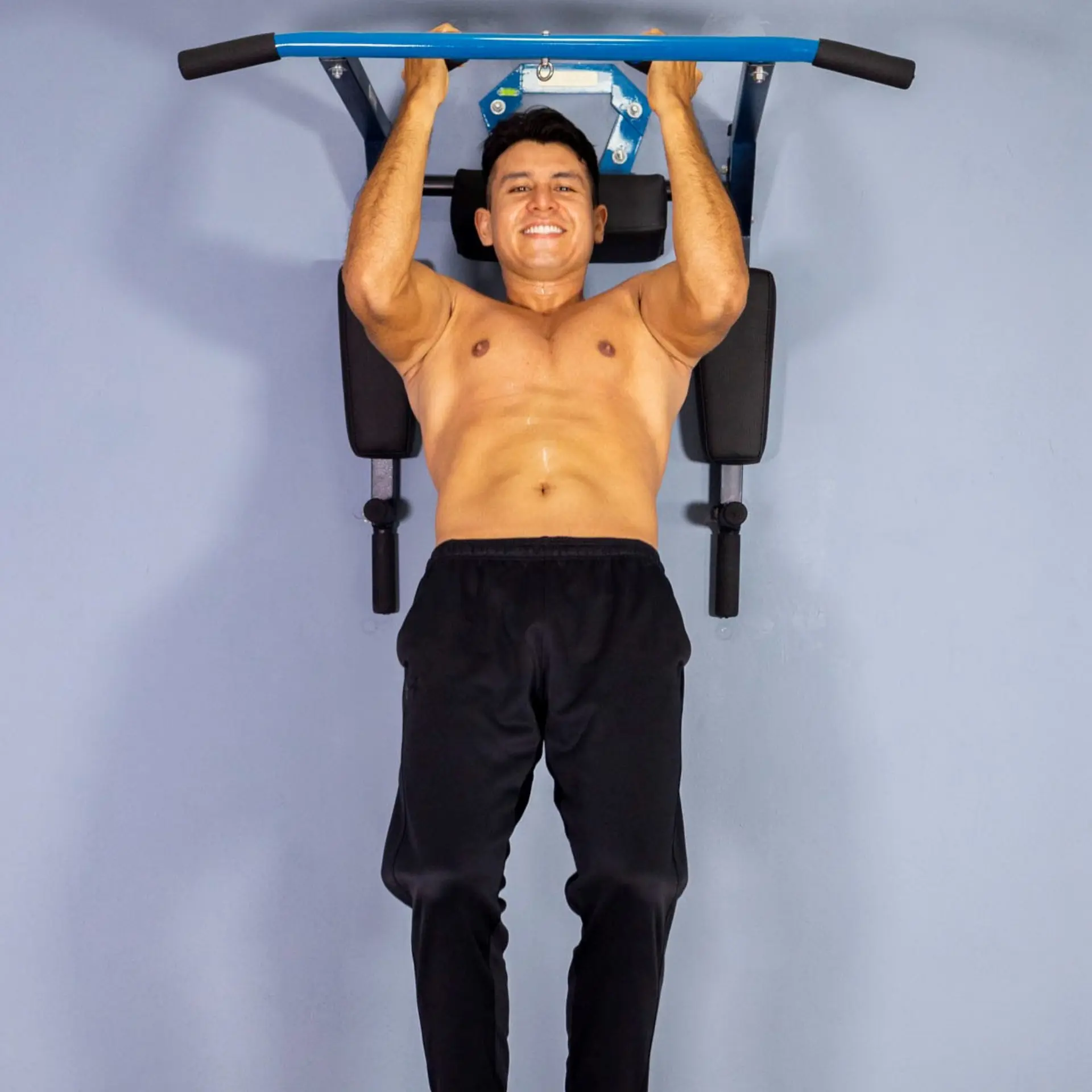 Dominada cerrada en barra